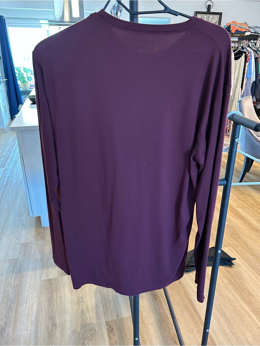 Avalanche Men's Long-Sleeve Crewneck Shirt in Plum